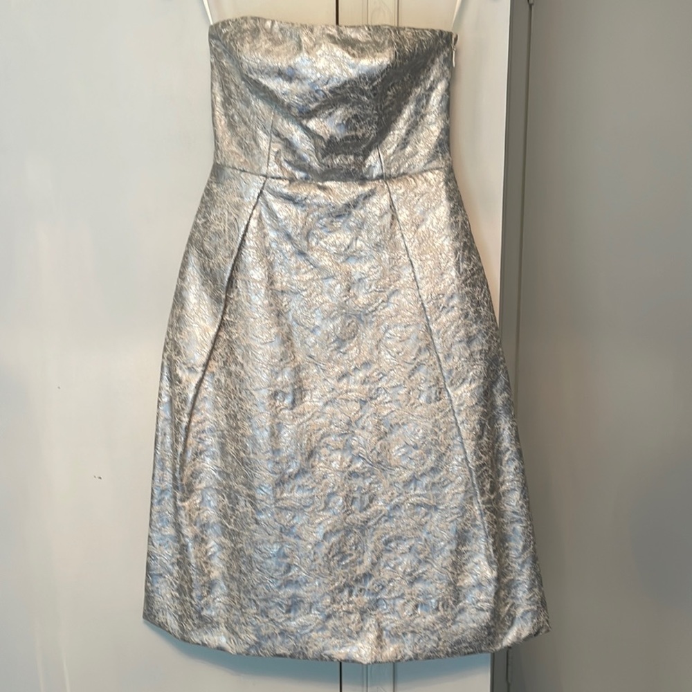 NWT Lord & Taylor silver/white strapless dress size 0